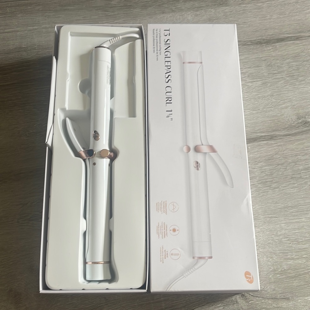 T3 single pass curl 1 1/4 professional curling iron